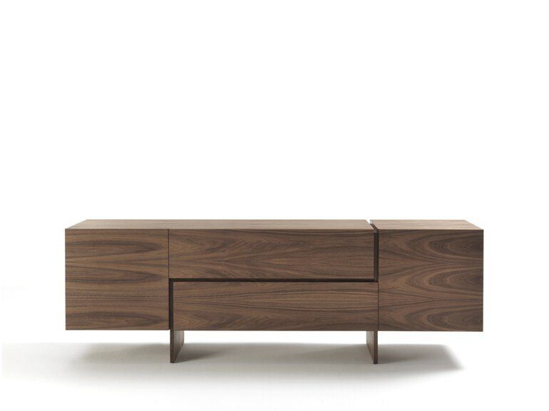Aki Kommode aus Massivholz von Riva 1920 - Hochwertige italienische Designmöbel.
