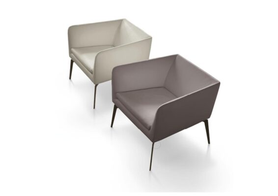 Moderner Alivar Sessel Pady 9 mit elegantem Design für stilvolles Wohnen.