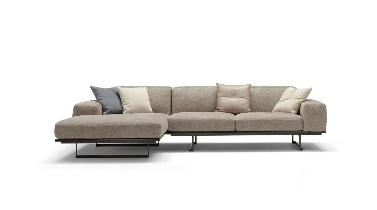 Modernes Alpa Salotti Freetime Sofa in elegantem italienischen Design für stilvolle Wohnräume.