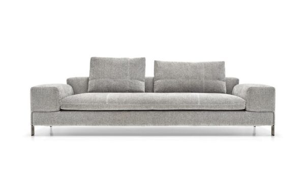 Elegantes Arketipo Brown Sugar Sofa in modernem Design für stilvolle Wohnräume.