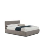 Modernes Gaya Bett von Bolzan mit elegantem Kopfteil für stilvolle Schlafzimmer.