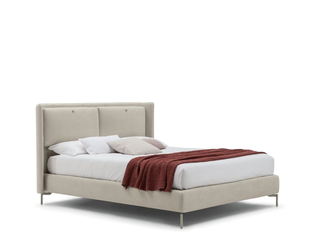 Modernes Bolzan Kate Polsterbett mit elegantem Kopfteil für stilvolle Schlafzimmer.