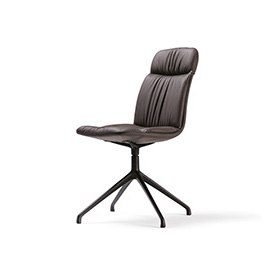 Moderner Kelly Stuhl von Cattelan Italia, entworfen von Emanuele Tortora, elegantes italienisches Design.