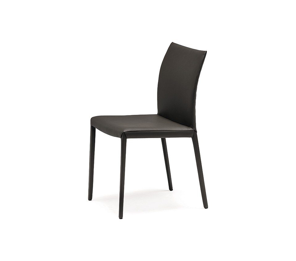 Eleganter Cattelan Italia Norma Stuhl mit modernem Design und hochwertiger Verarbeitung.