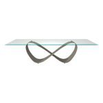 Moderner Butterfly Esstisch mit eleganter Glasplatte von Cattelan Italia.
