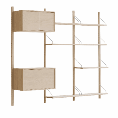 DK3 Royal System Wandregal mit elegantem Holzrahmen und schwarzen Regalböden im modernen skandinavischen Design