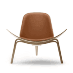Ikonischer CH07 Shell Chair von Hans J. Wegner - dänisches Holzdesign mit drei Beinen