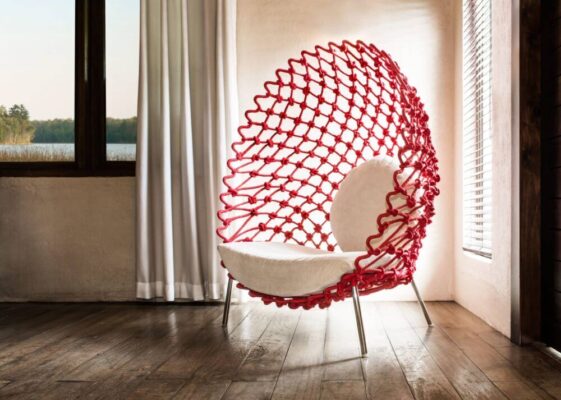 Eleganter Dragnet Designer-Sessel von Kenneth Cobonpue mit organischem Flechtwerk-Design.