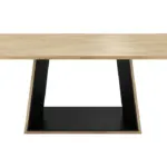 Eleganter Mobitec Mood Esstisch aus Holz für moderne Esszimmer und stilvolle Wohnräume.