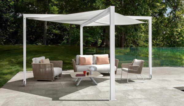 Hochwertiger Talenti Mr X 4 Sonnenschirm für exklusive Terrassen und Gärten.