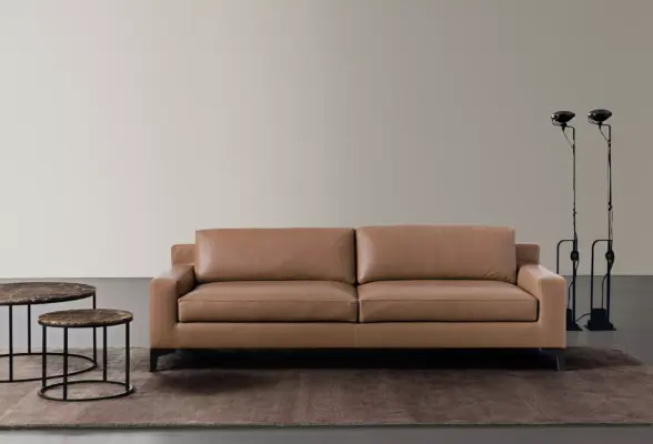 Elegantes Meridiani Prince Sofa in modernem Design für luxuriöse Wohnräume