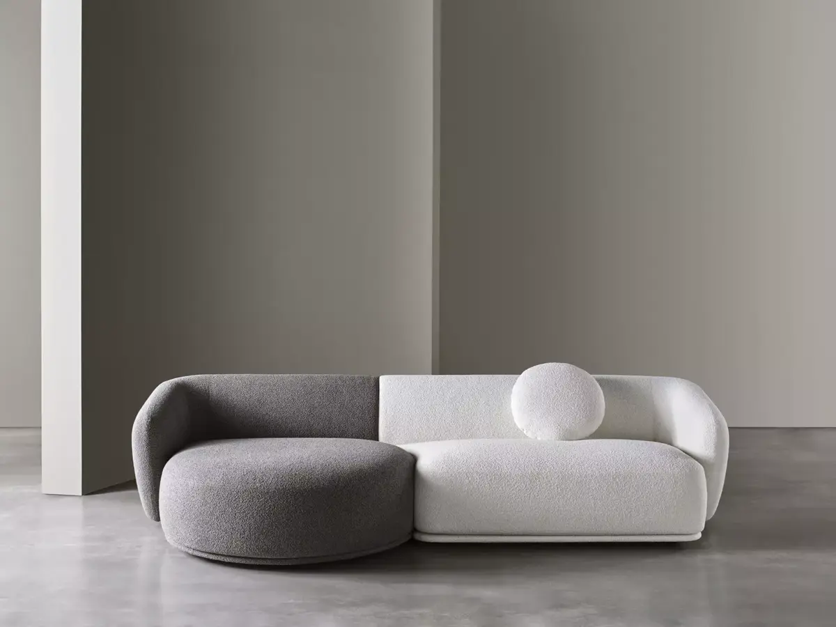 Elegantes Meridiani Rene 8 Designer-Sofa mit modernem Design und hochwertiger Verarbeitung.