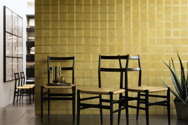 Exklusive Elitis Premium-Tapete für luxuriöse Wandgestaltung mit edlen Texturen.