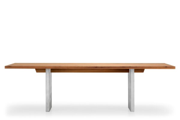 Moderner Girsberger Henry 22 Designtisch mit zeitlosem Stil für Büro und Wohnbereich.
