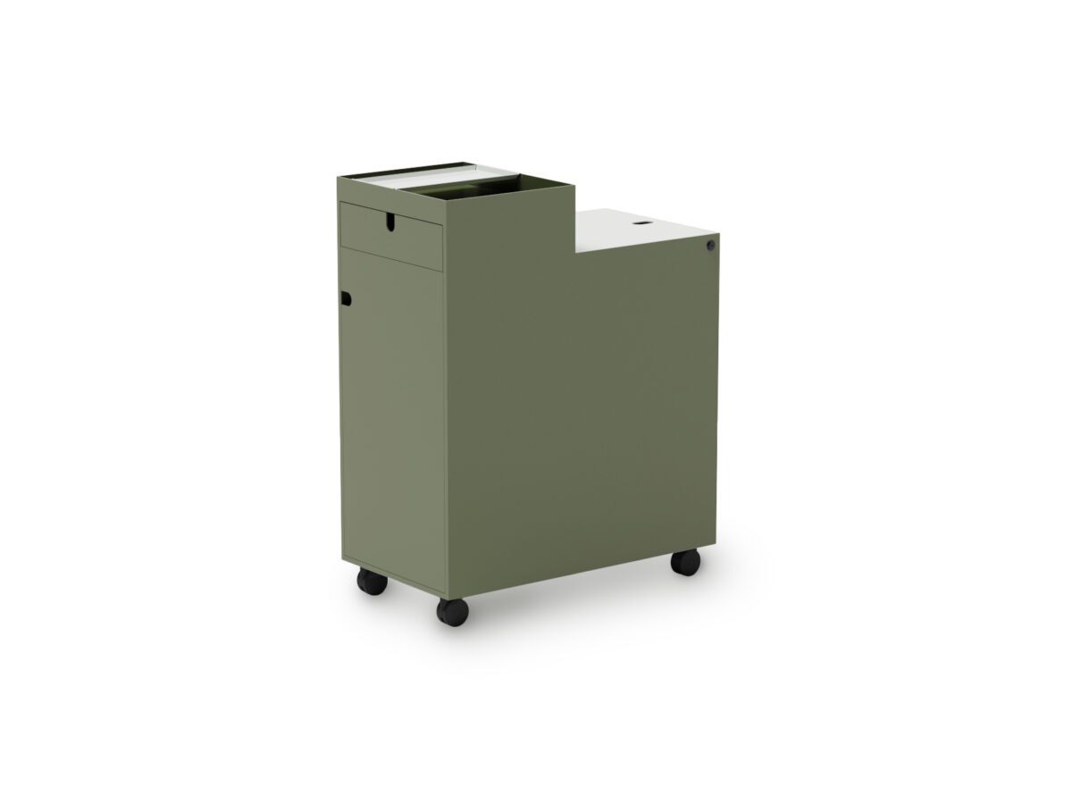 Grüner Rollwagen aus Metall mit drei Ebenen für flexible Aufbewahrung im modernen Design.