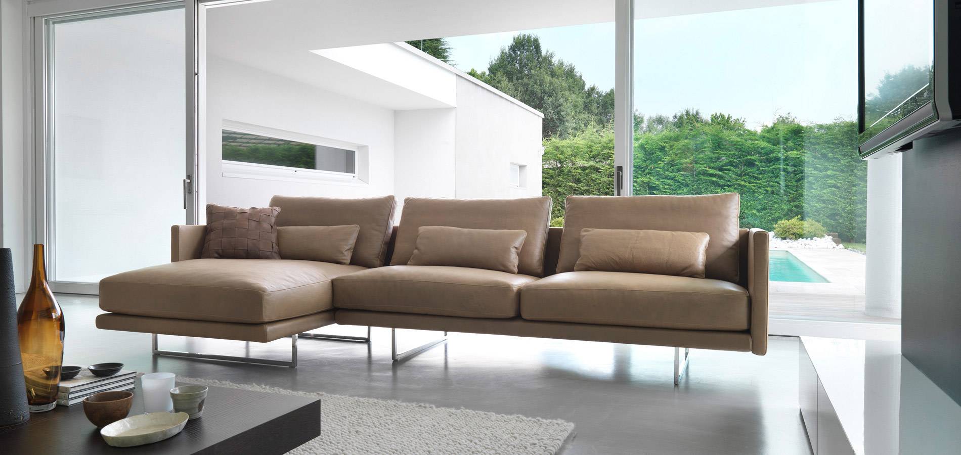 Elegantes Gyform Sofa Zelig 10 in modernem Design für stilvolle Wohnräume.