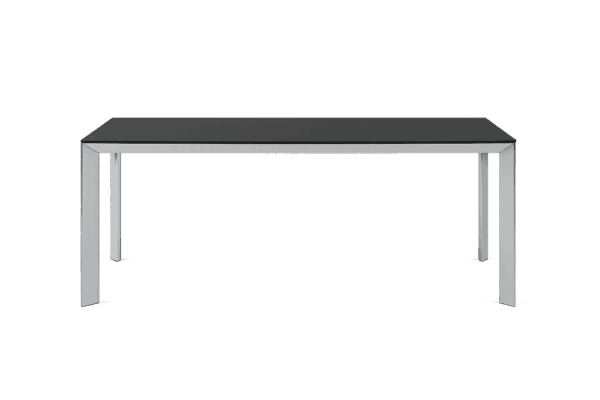 Moderner Nori Esstisch von Kristalia mit minimalistischem Design und hochwertiger Verarbeitung.