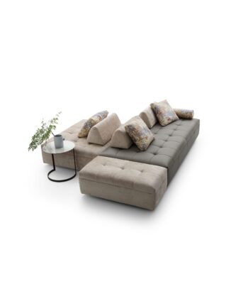 Elegantes Reed Sofa in modernem Design von Le Comfort für stilvolles Wohnen.