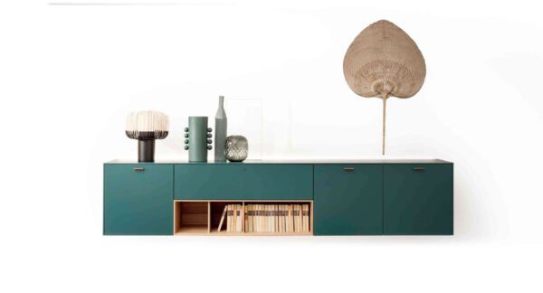 Moderne Lema LT40 Kommode mit elegantem Design und praktischen Schubladen für stilvolle Wohnräume.