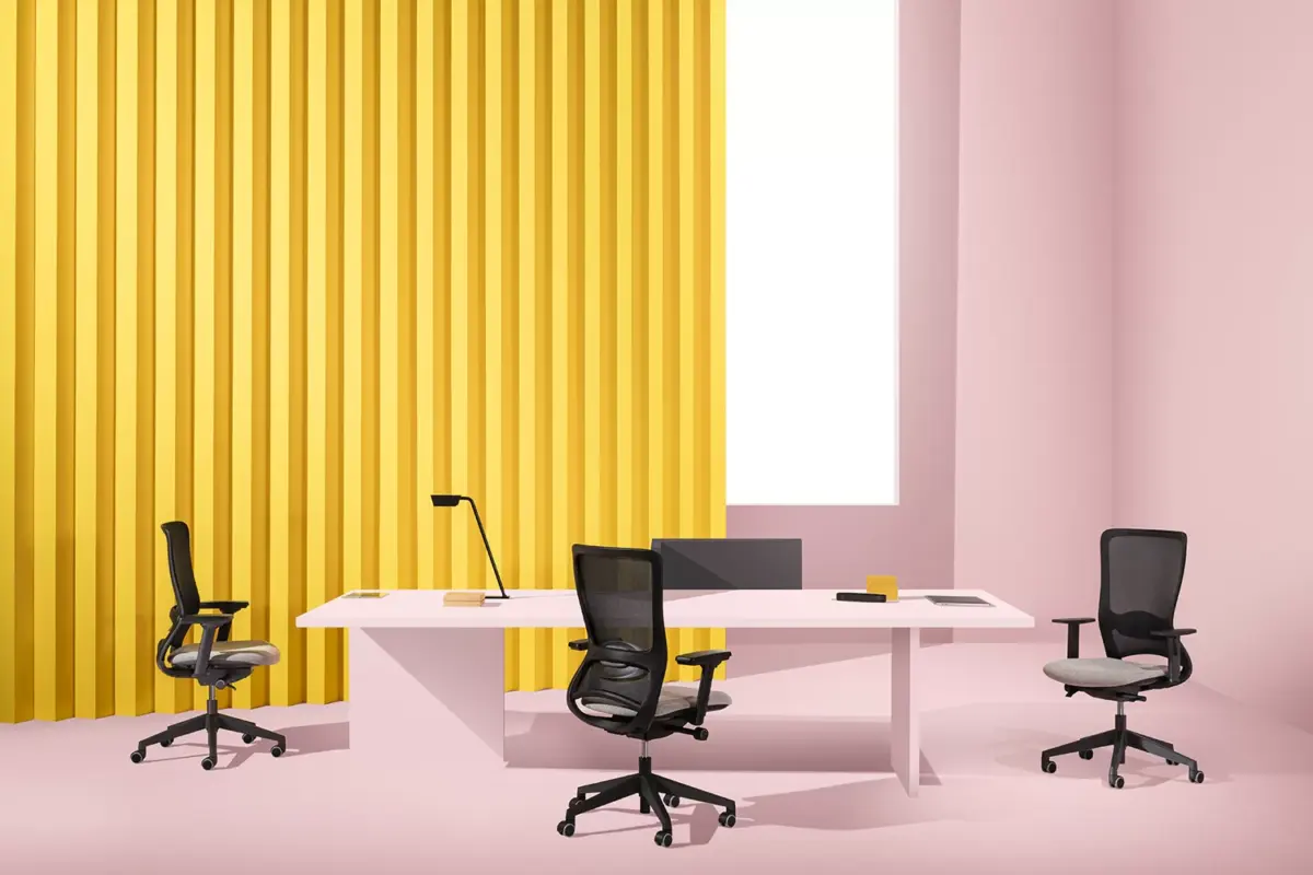 Moderner Bürodrehstuhl Pop 2 von Luxy - ergonomisch, komfortabel und stilvoll für Ihr Büro.