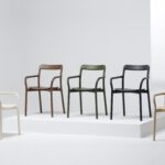 Moderner Branca Holzstuhl von Mattiazzi mit minimalistischem Design und natürlicher Eichenholz-Oberfläche.