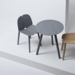 Moderner Mattiazzi Osso Stuhl aus Holz mit ergonomischer Rückenlehne für stilvolles Wohnen.