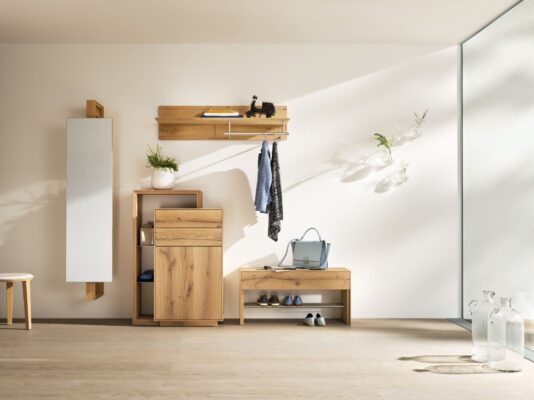 Moderne Anrei Puro Garderobe in elegantem Design für stilvolle Flurgestaltung