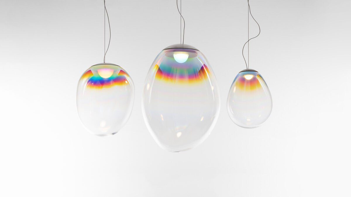 Artemide Stellar Nebula 5 Pendelleuchte mit fünf eleganten Glaskugeln im modernen Design.
