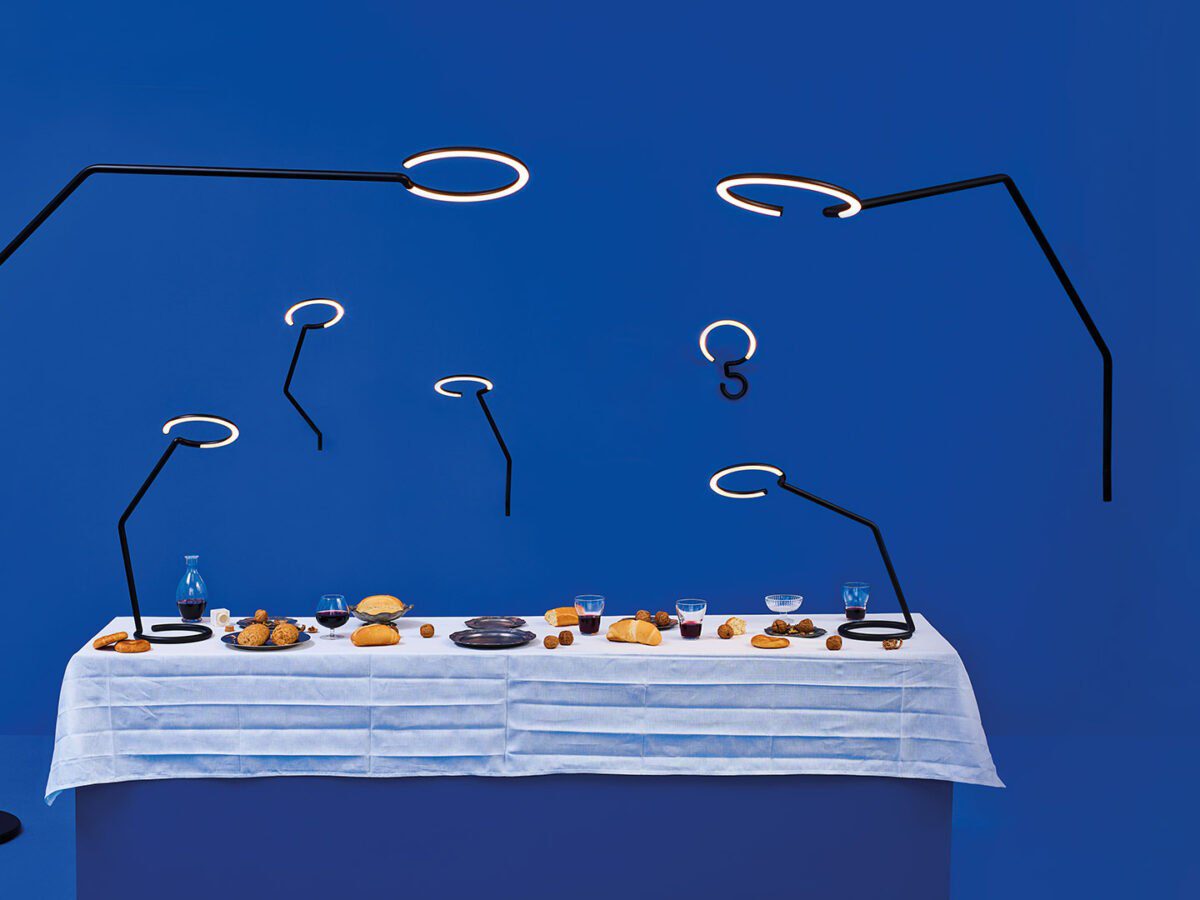 Artemide Vine Light 2 Pendelleuchte mit modernem Design und eleganter Formgebung.