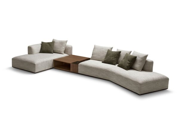 Elegante Bodema Designmöbel in modernem Pop-Up Showroom mit exklusiver Einrichtung.