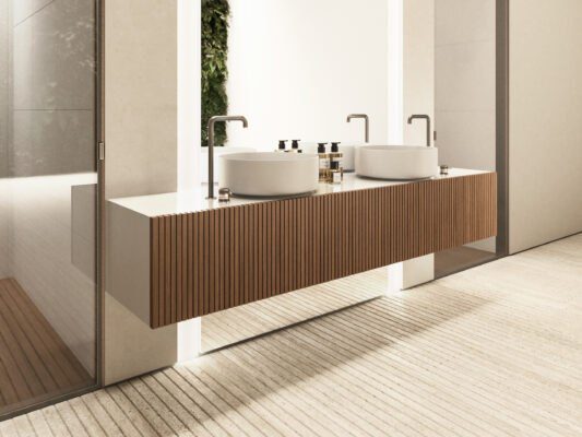 Moderne Moab80 Zimmertür mit eleganten Designelementen in hochwertiger Ausführung.