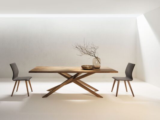 Moderner Anrei Metro 3 Esstisch mit elegantem Design für stilvolle Esszimmer.