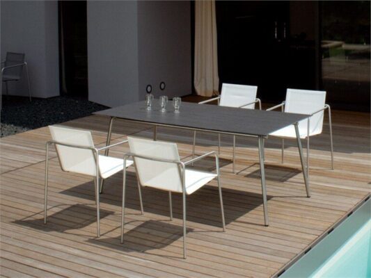 Moderner Fischer Möbel Taku 3 Gartentisch mit elegantem Design für Terrasse und Außenbereich.