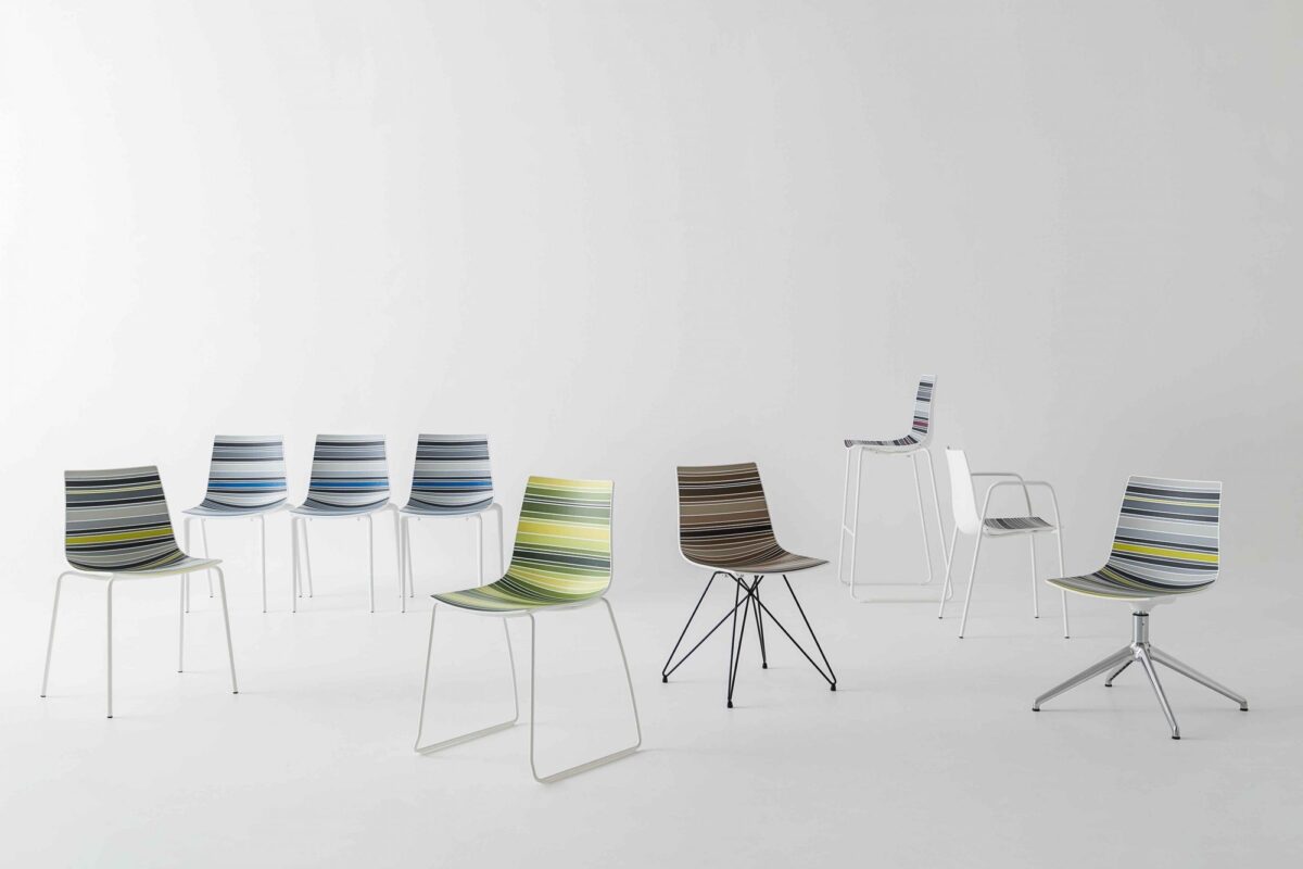 Moderner Gaber Colorfive 6 Designstuhl mit ergonomischer Sitzschale und farbenfrohem Design.