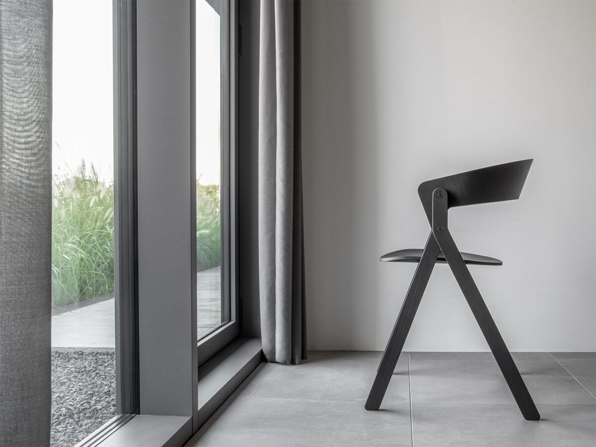 Ergonomischer Zahnarztstuhl Bedont Essenca 7 mit Premium-Ausstattung für moderne Zahnarztpraxen