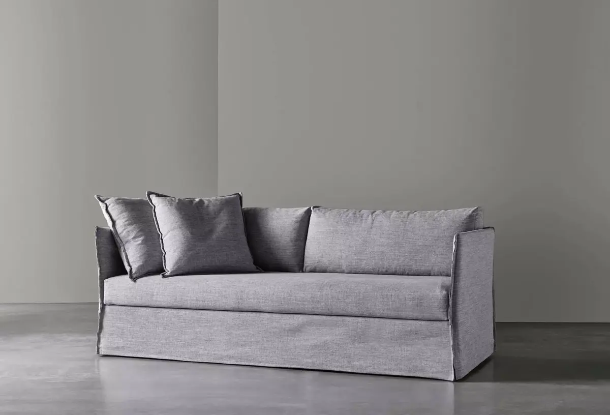 Modernes Fox Schlafsofa von Meridiani in elegantem Design für stilvolle Wohnräume.