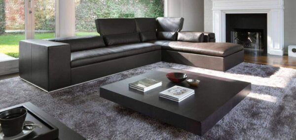 Modernes Gyform Sofa mit detaillierter Planungsansicht und zeitgemäßem Design.