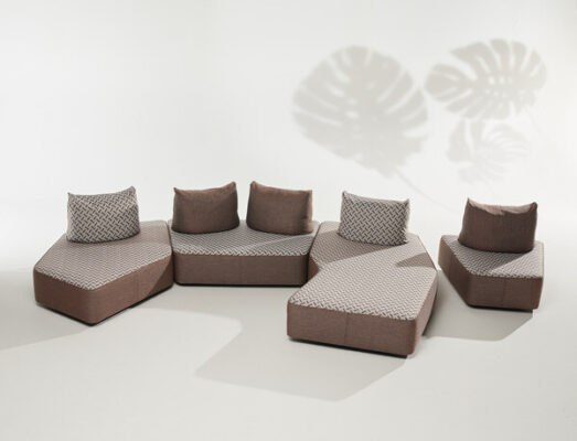 Stilvolles italienisches Freestyle-Sofa Modell 6 mit modernem, elegantem Design für Ihr Wohnzimmer.