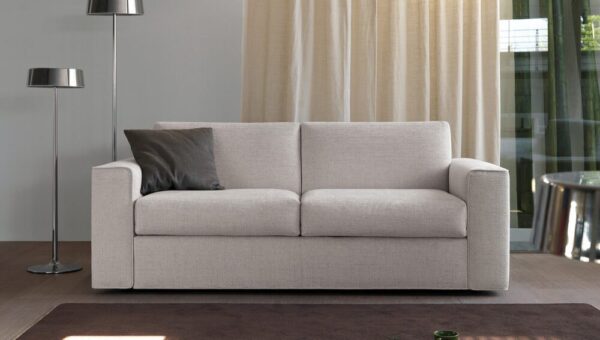 Elegantes Lario Schlafsofa von POL 74 mit praktischer Schlaffunktion für moderne Wohnräume.