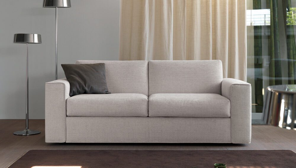 Elegantes Lario Schlafsofa von POL 74 mit praktischer Schlaffunktion für moderne Wohnräume.