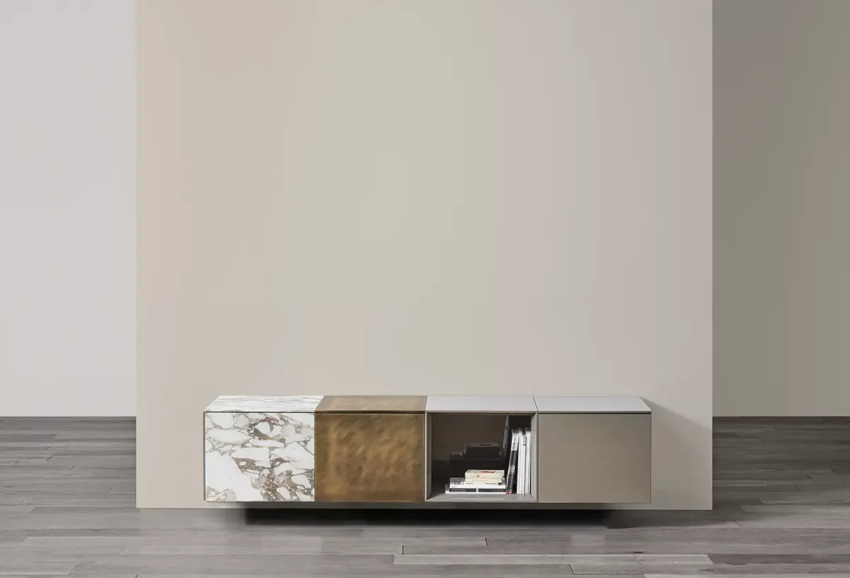 Modernes Meridiani Ruben 3 Sideboard mit elegantem Design für stilvolle Wohnräume.