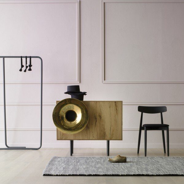Modernes TV-Lowboard Caruso 3 in minimalistischem Design für stilvolle Wohnräume.