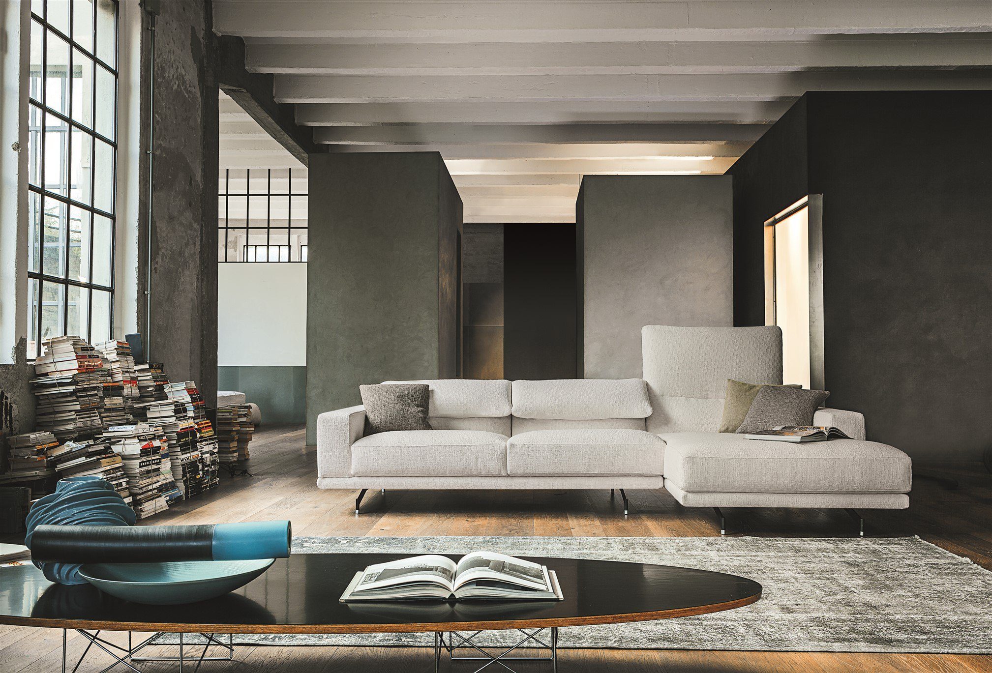 Modernes Vibieffe Altopiano 3 Designer-Sofa in zeitlosem Design für stilvolle Wohnräume.