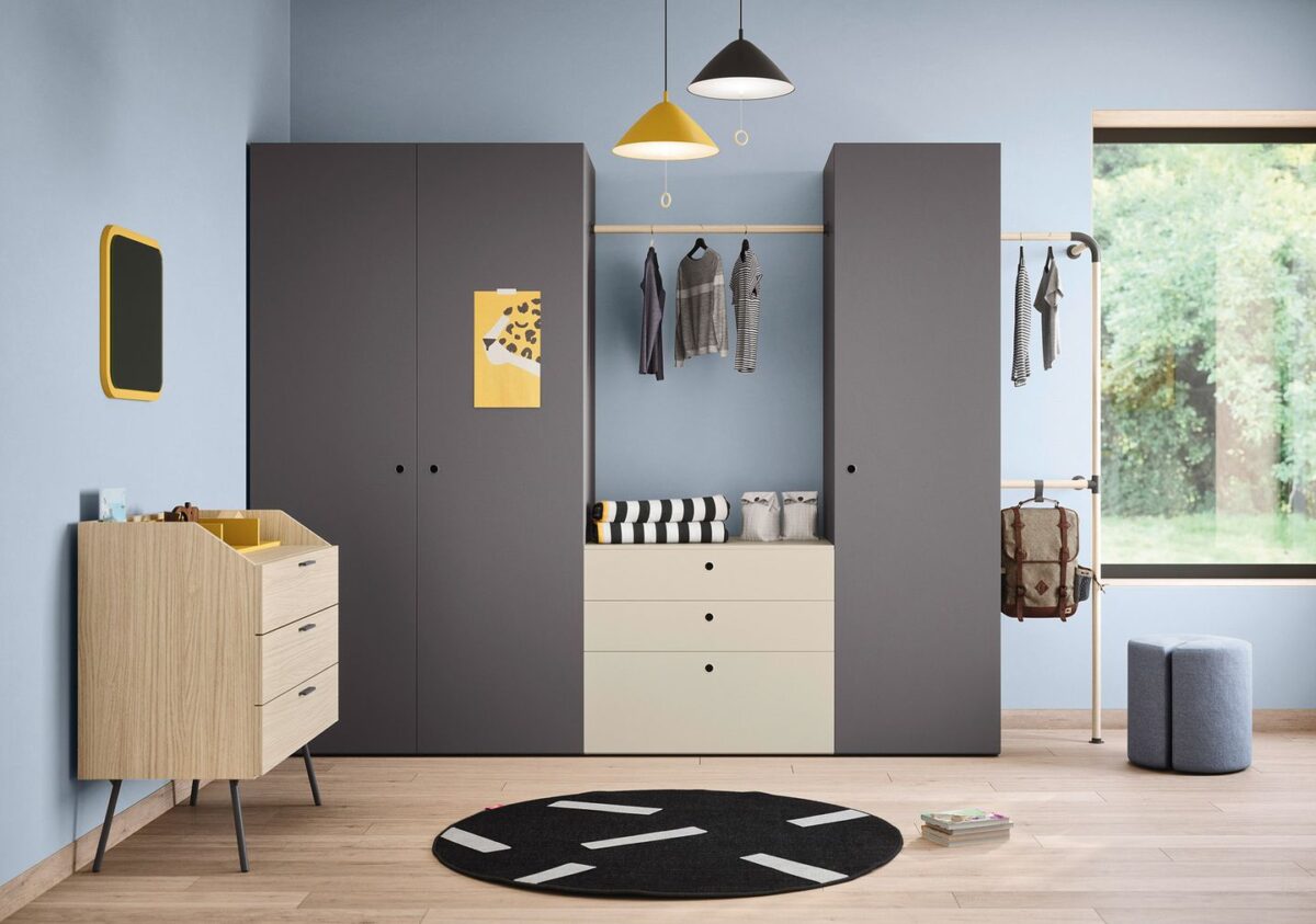 Moderne Kinderzimmerschränke von Nidi - funktional und stilvoll für das perfekte Kinderzimmer.