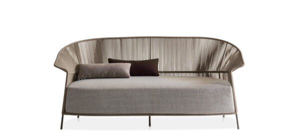Elegantes Ola Sofa von Potocco mit modernem Design und hochwertiger Polsterung.