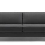 Geschäftsmann Richard im eleganten Anzug - professionelles Business-Portrait mit Studiobeleuchtung.