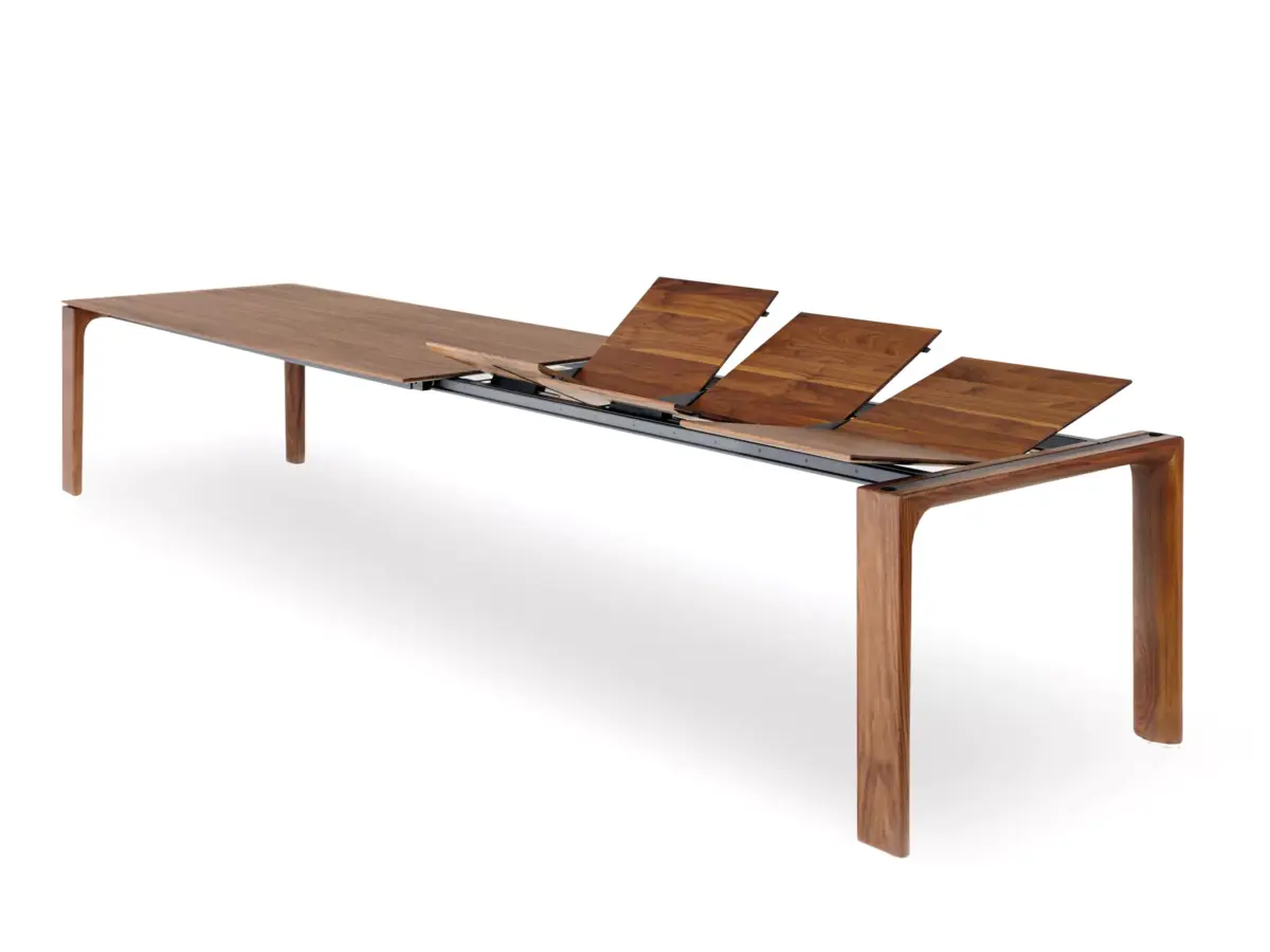 Eleganter Campa Tisch von Rodam mit modernem Design für stilvolle Wohnräume.