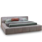 Modernes Pixel Bett von Saba Italia mit elegantem Design und hochwertiger Verarbeitung.