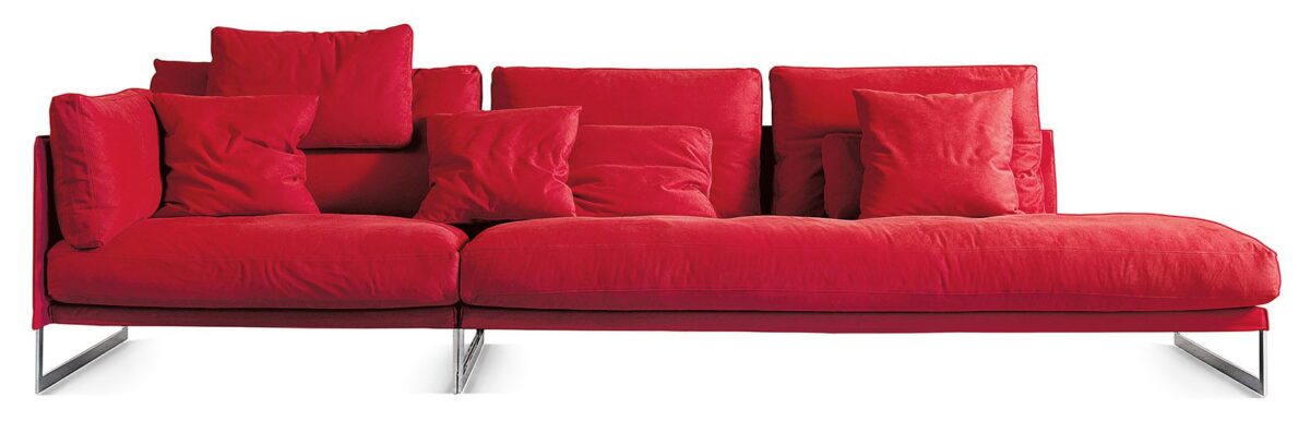 Modernes Saba Italia Livingston Sofa in elegantem italienischen Design für stilvolle Wohnräume.