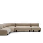 Modernes Simposio Sofa von Saba Italia in elegantem Design.